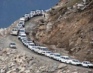 manali taxi service, taxi service in manali