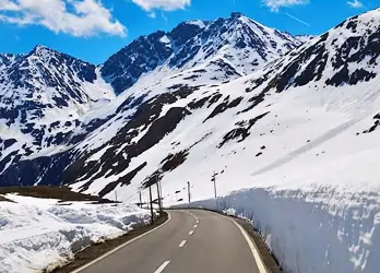 Rohtang Pass Taxi Service